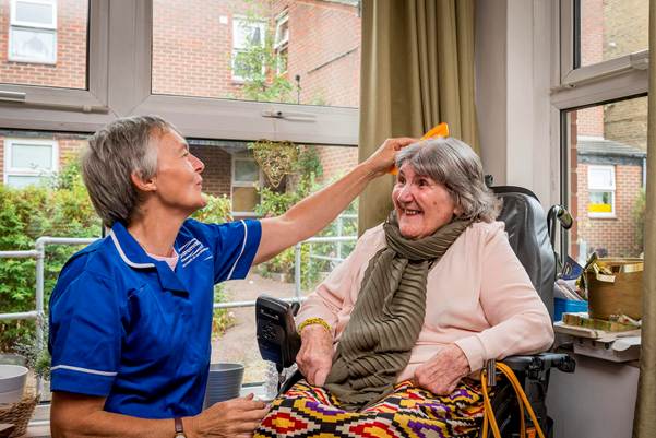Why More Families Are Choosing Home Care Over Residential Care