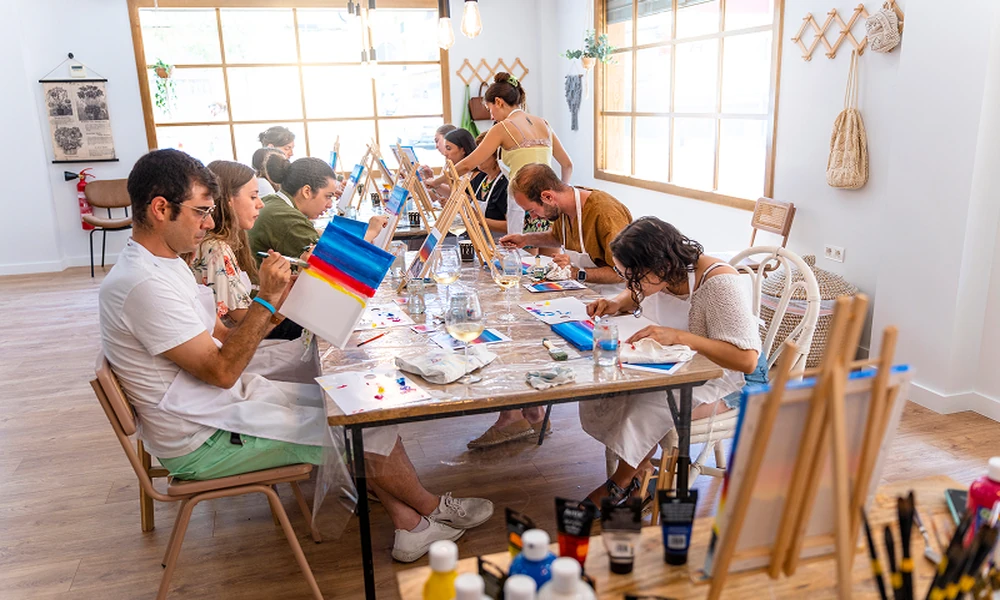 Art Jamming: Turning Creative Time into a Shared Experience