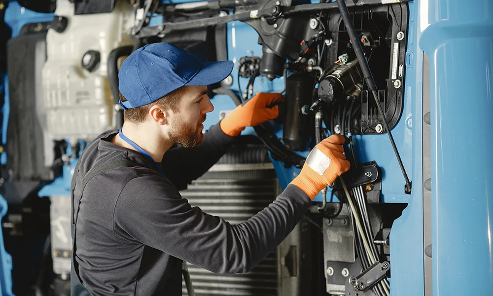 How Genuine and Compatible Renault Truck Parts Shape Long-Term Maintenance